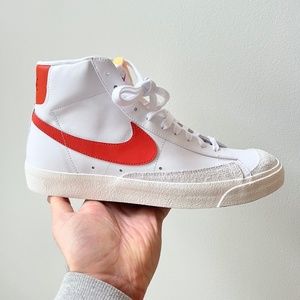 New W/O Tags Nike Blazer Mid '77 White Orange 2022 Mens' 10.5 WNS 12
